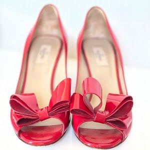 Valentino patent leather kitten heel bow shoes ❤️
